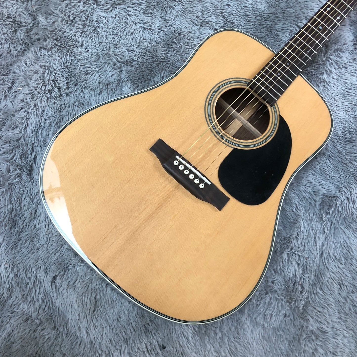 41 inch Wooden Acoustic Guitar